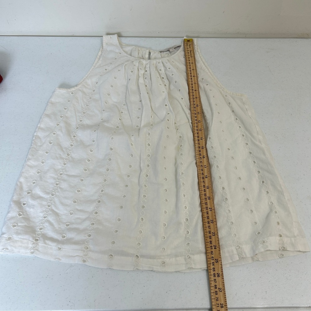 Loft Womens White Eyelet Sleeveless Tank Top Pleated Neck Keyhole Size L - Picture 4 of 6